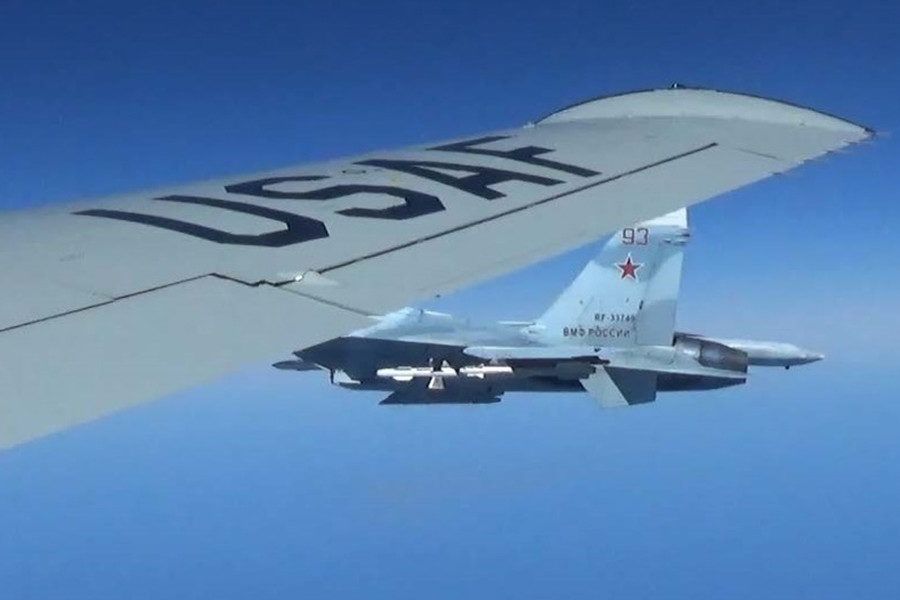 Russian SU-27 fighter jet