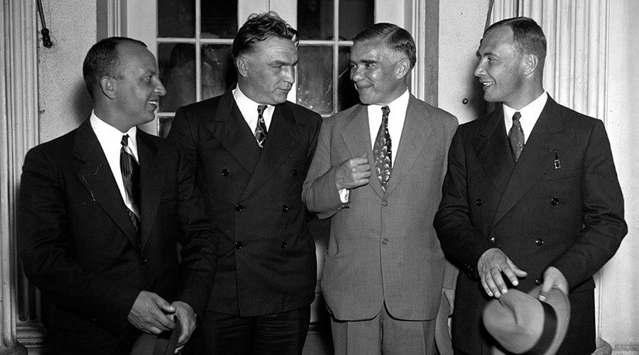 Click to enlarge Soviet Flyers at White House. Washington D.C June 28