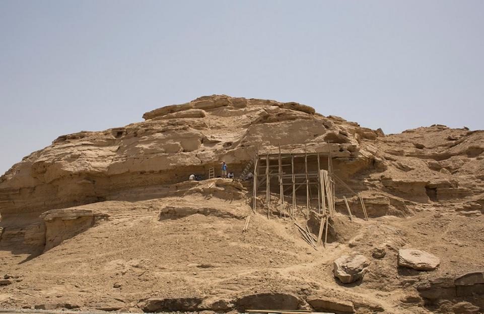 hieroglyphys el-khawy egypt