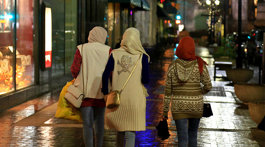 women wearing headscarves