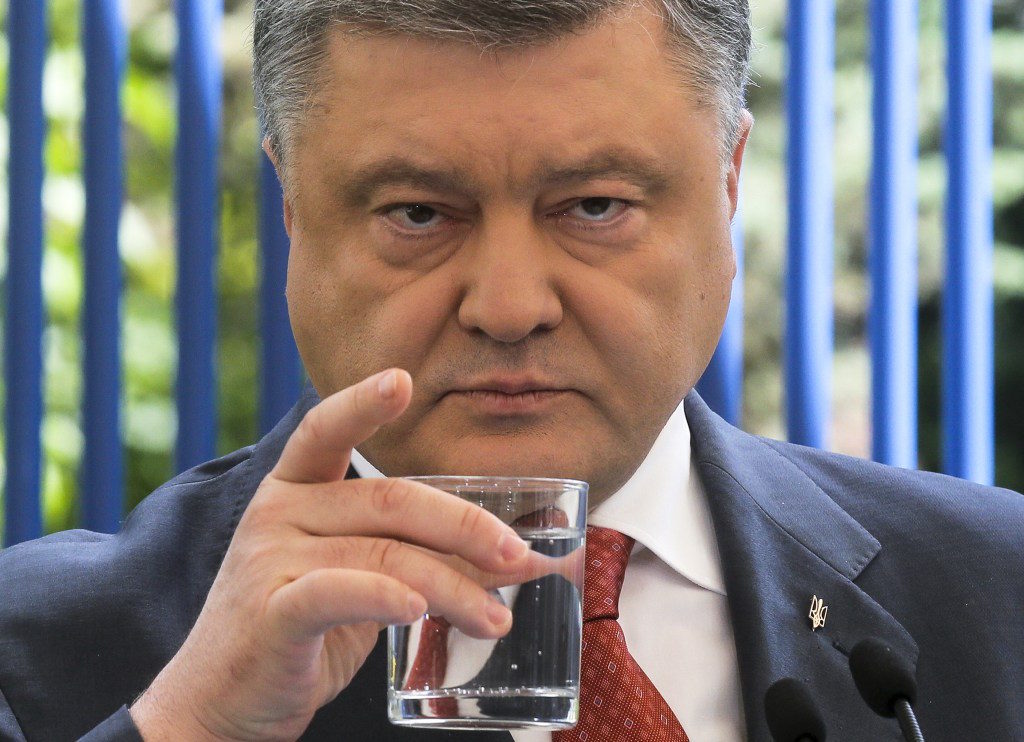 Click to enlarge Poroshenko pig