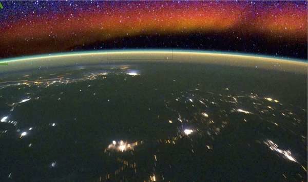 Click to enlarge Earth’s airglow