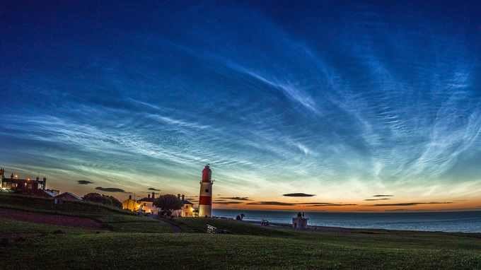 Click to enlarge South Shields noctilucent clouds