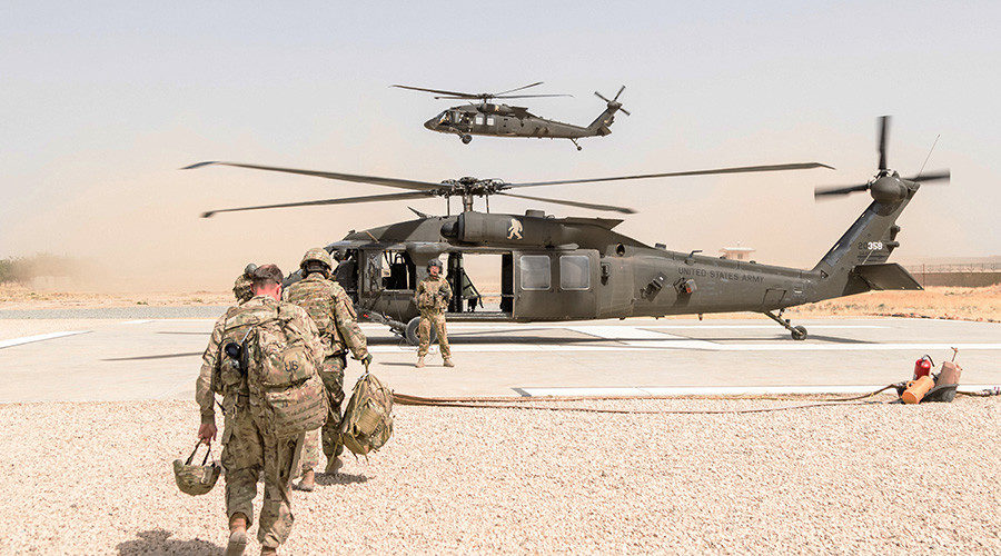 US soldiers loading in Kunduz, Afghanistan