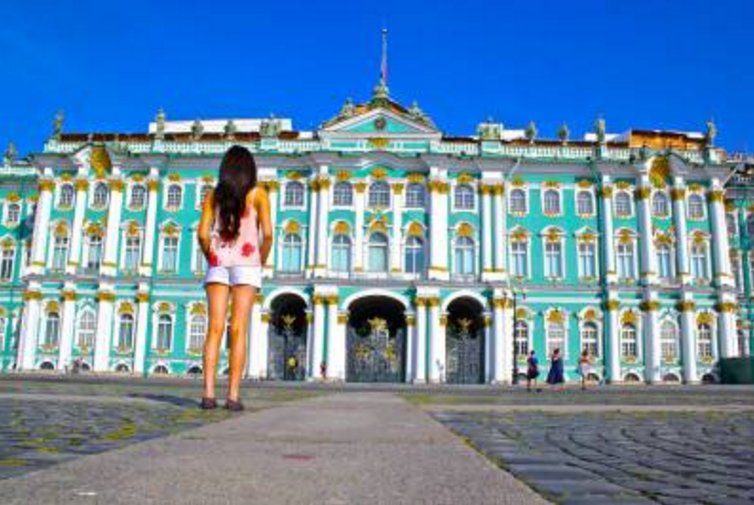 Click to enlarge russia_tourist