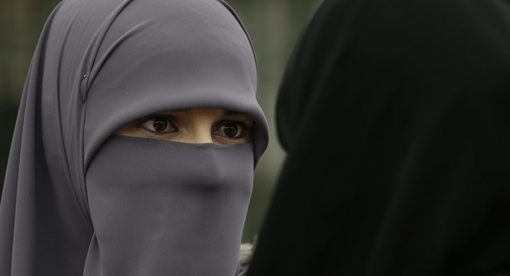 muslim woman burka