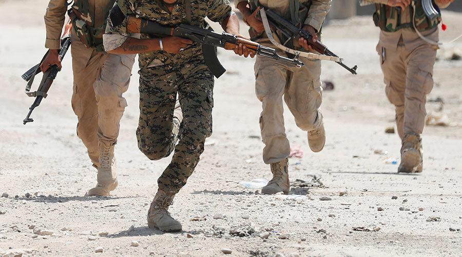 Soldiers running