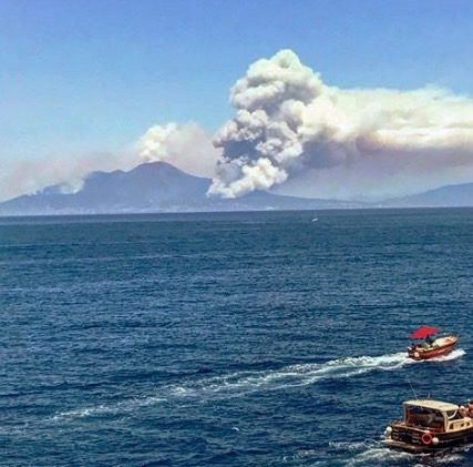 Mount Vesuvius smoke