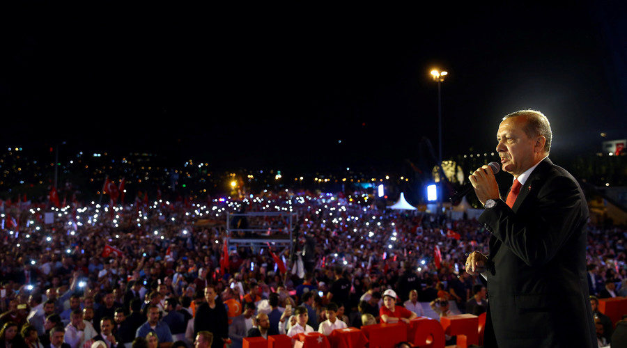 Turkish President Tayyip Erdogan speaking at istanbul rally