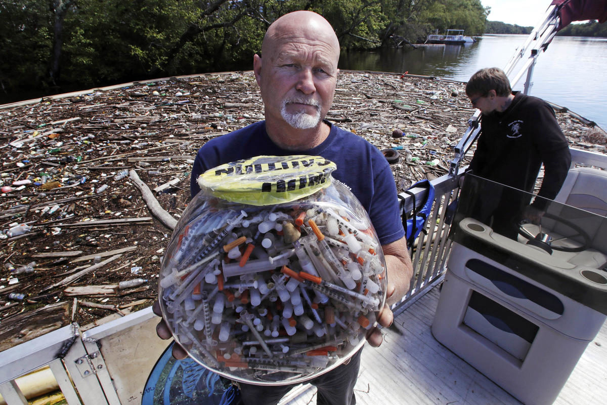 Click to enlarge opoid crisis needle pollution