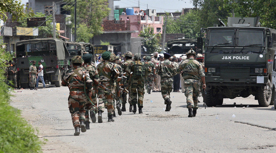 Indian army soldiers