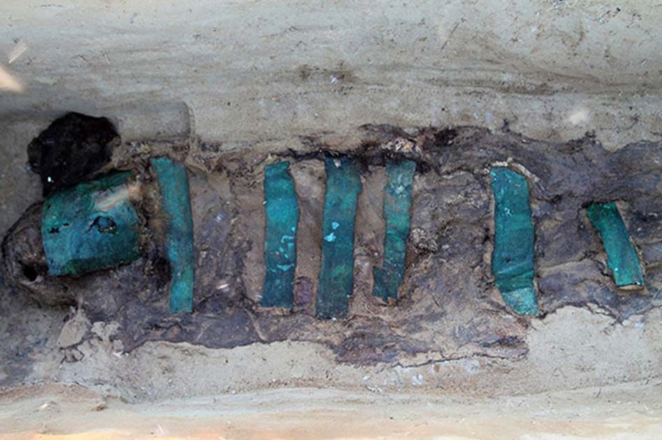 Click to enlarge copper mummies Siberia