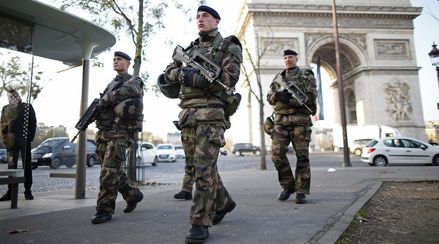 Click to enlarge France state emergency police cops protests