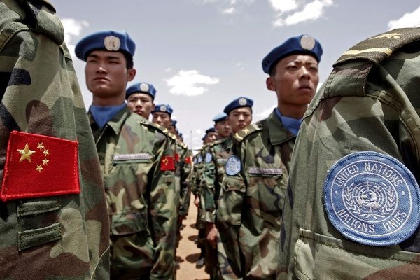 Chinese and UN soldiers