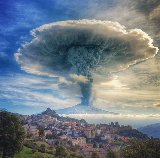 Click to enlarge Etna Oggi