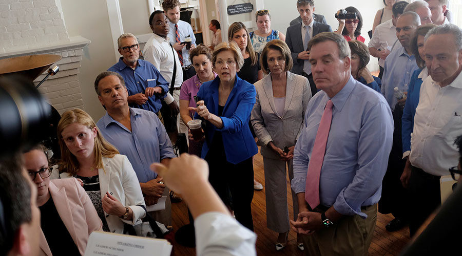 Sen. Elizabeth Warren (D-MA), House Minority Leader Nancy Pelosi (D-CA), Sen. Mark Warner (D-VA) and Senate Minority Leader Chuck Schumer (D-NY) in Berryville, Virginia