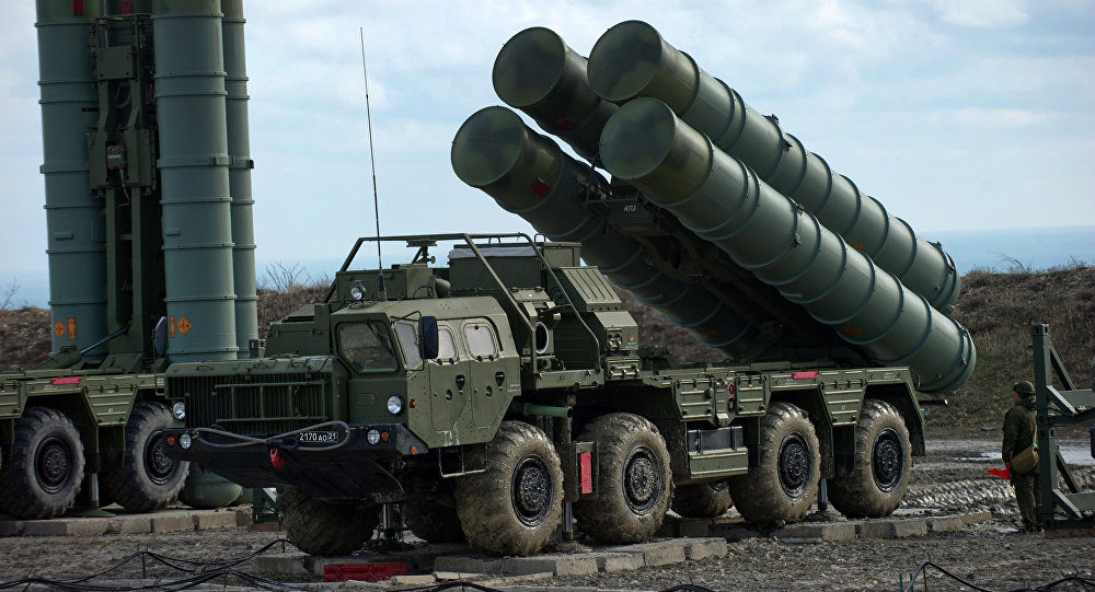 Click to enlarge S-400 air defense system