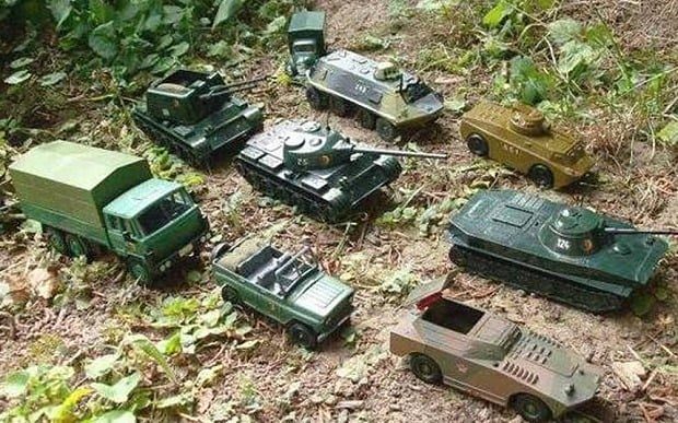 toy tanks