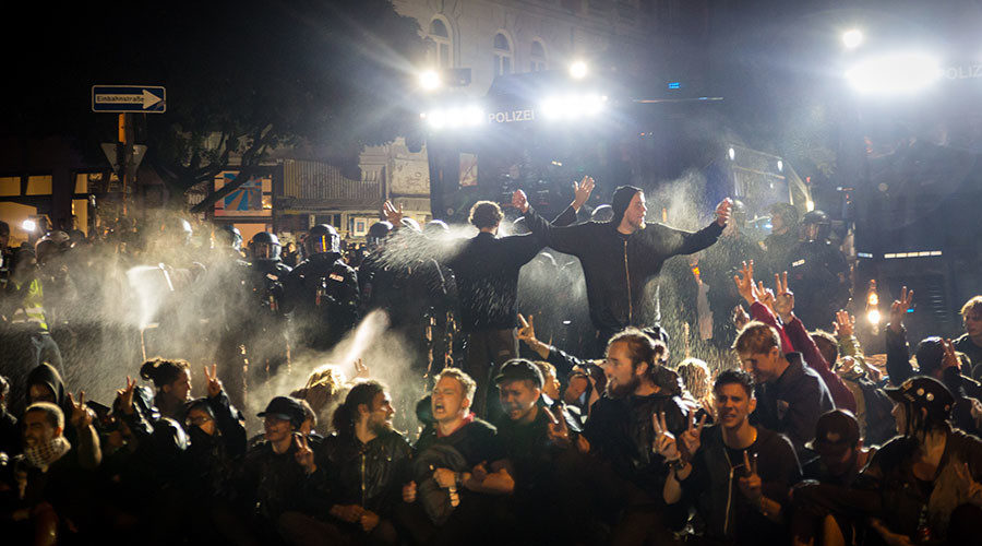 Click to enlarge Protesters in Hamburg, Germany