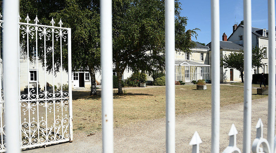 state-run radicalization prevention center in Pontourny