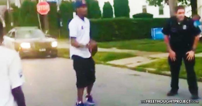 Buffalo police play with neighborhood kids