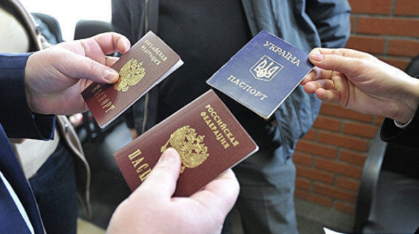 Click to enlarge Russian and Ukraine passports