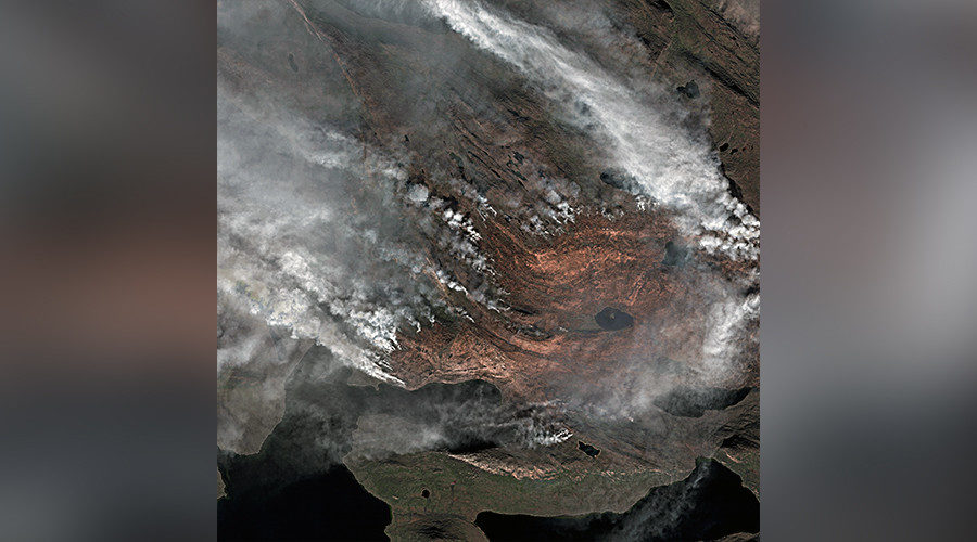 satellite images of a massive wildfire in Greenland