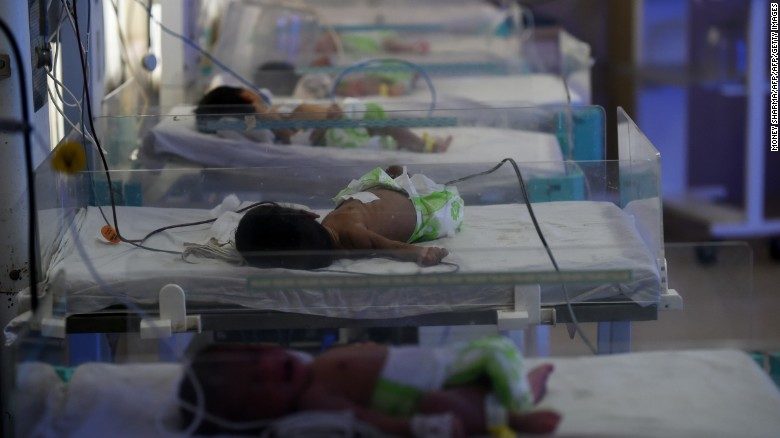 Click to enlarge India baby maternity ward