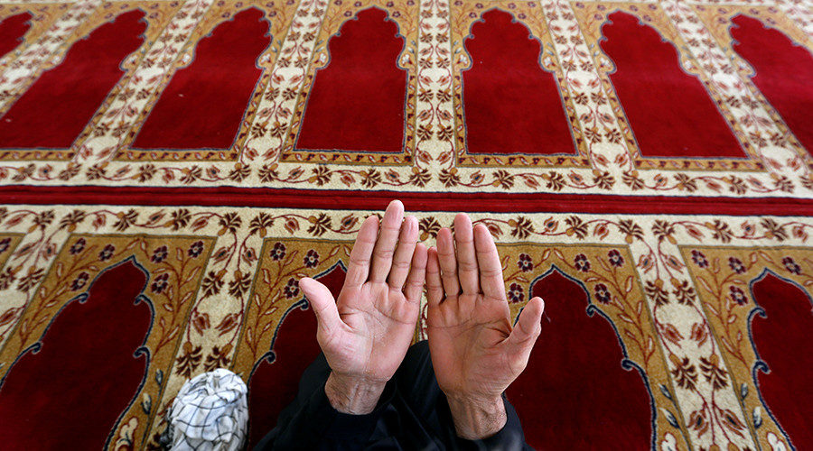 Click to enlarge Muslim prayer