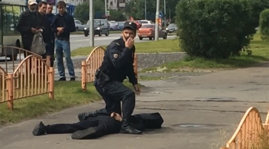Russian police kill assailant