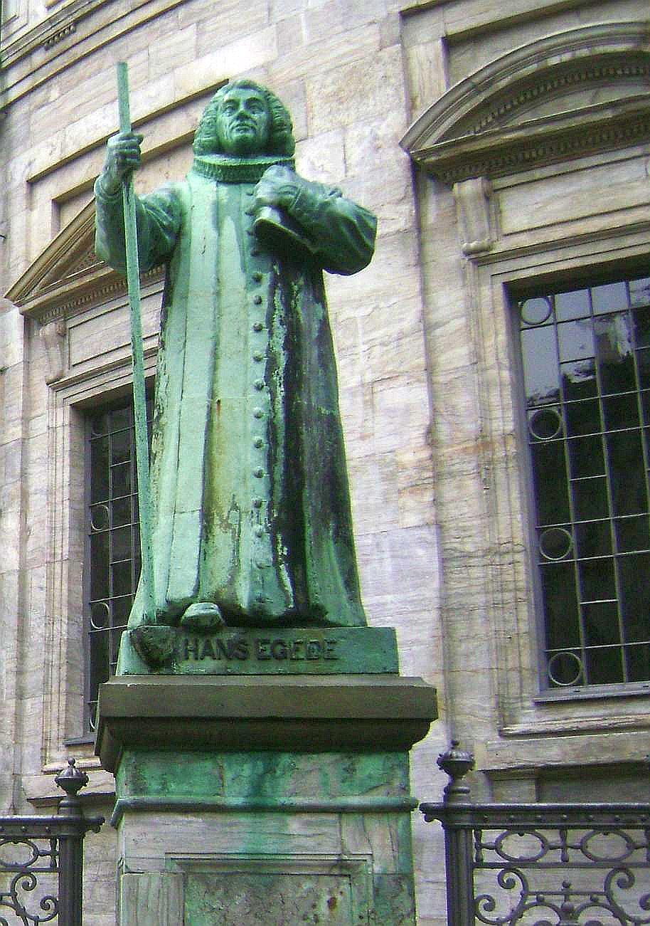 Click to enlarge Hans Egede Statue Copenhagen