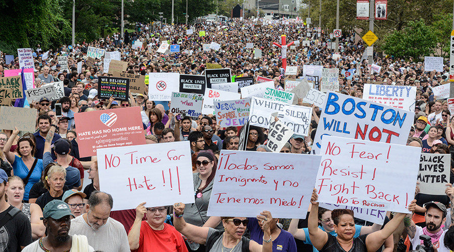 Free speech rally