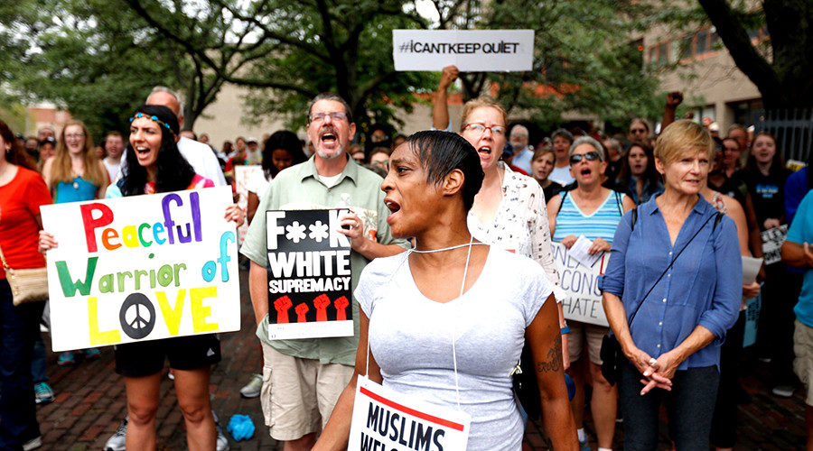 Free speech rally