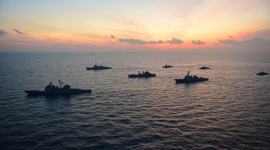 Click to enlarge South Korean and U.S. warships take part in a joint maritime exercise in the East Sea off Pohang
