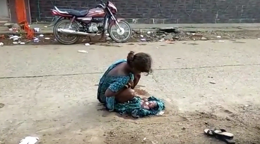 Abandoned Indian Girl Birth Street
