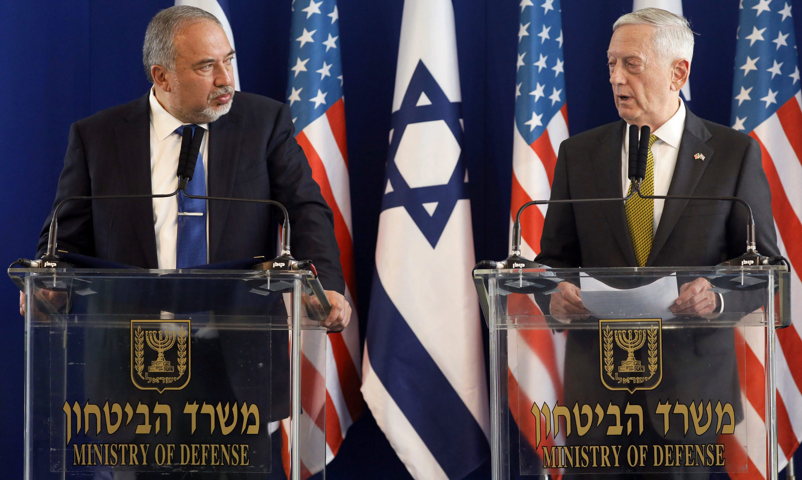 Jim Mattis, right, and Israeli Defense Minister Avigdor Lieberman