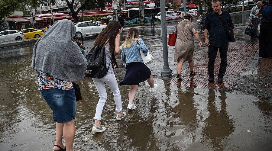 Click to enlarge Istanbul flooding