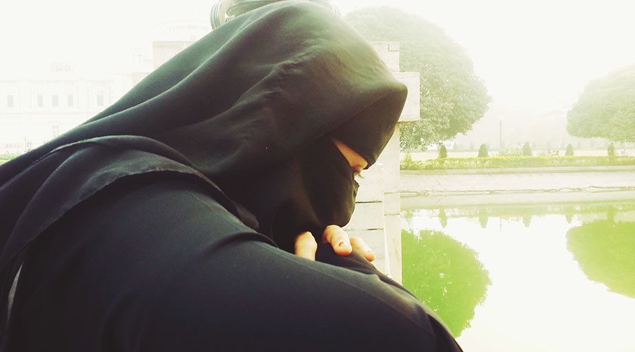 muslim woman burka