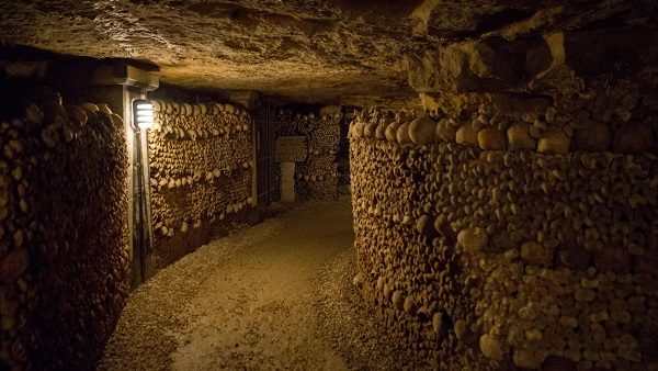 paris catacomb