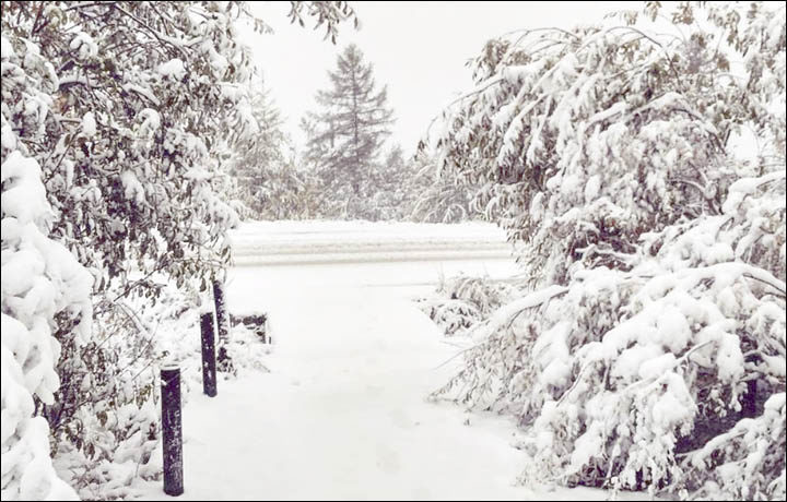 Click to enlarge The snowfall was especially strong in Udachny village, in Mirny district