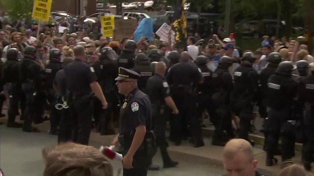 Click to enlarge charlottesville police antifa