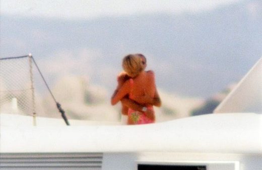 Princess Diana and Dodi Al Fayed kissing on the yacht Jonikal