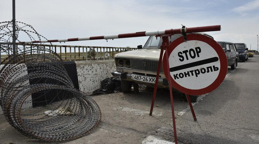 Cars at Jankoi border crossing point on Russia-Ukraine border