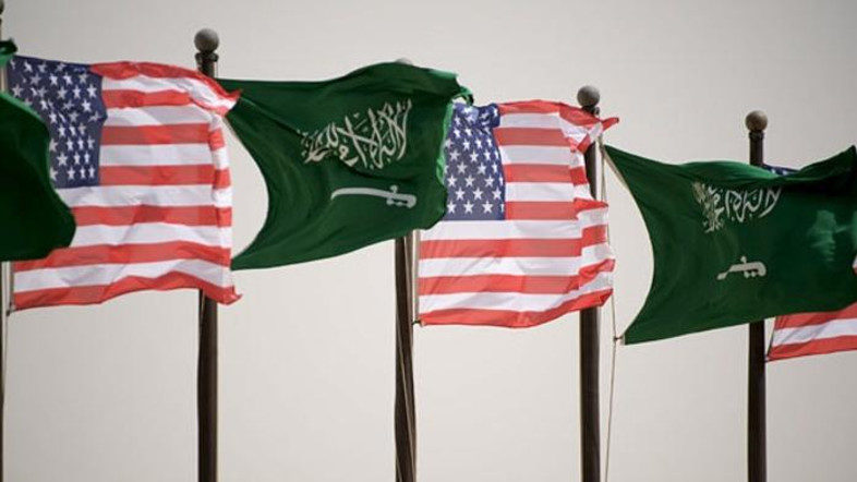 Click to enlarge Saudi US flags