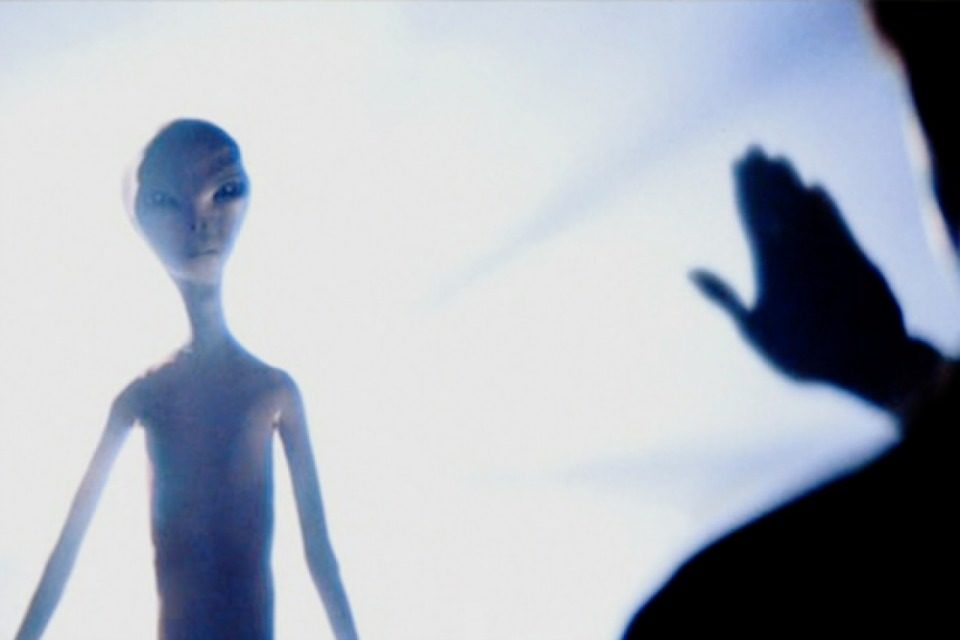 Close Encounters Alien