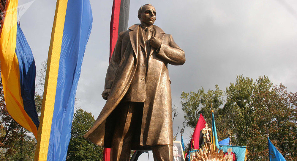 ukraine statue