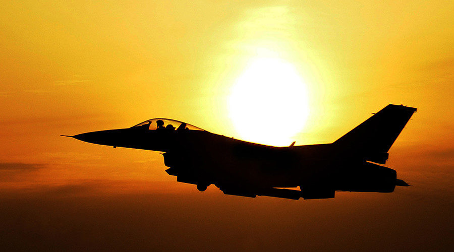 F-16 fighting falcon