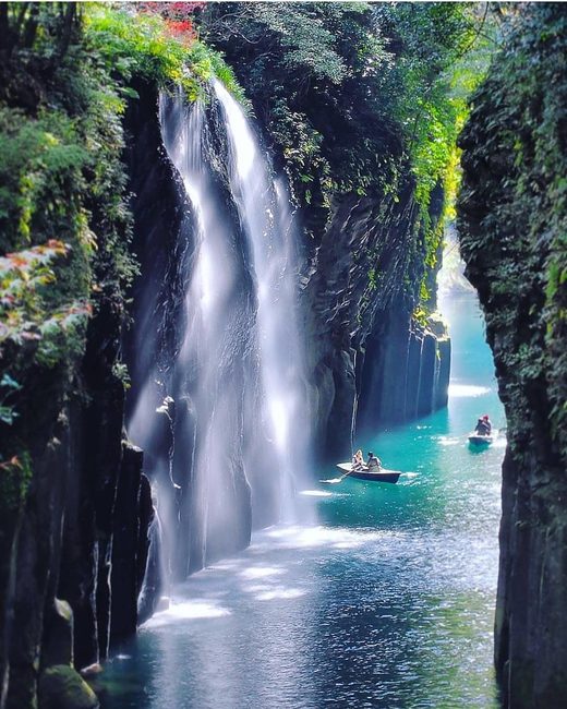 Click to enlarge Manai Falls