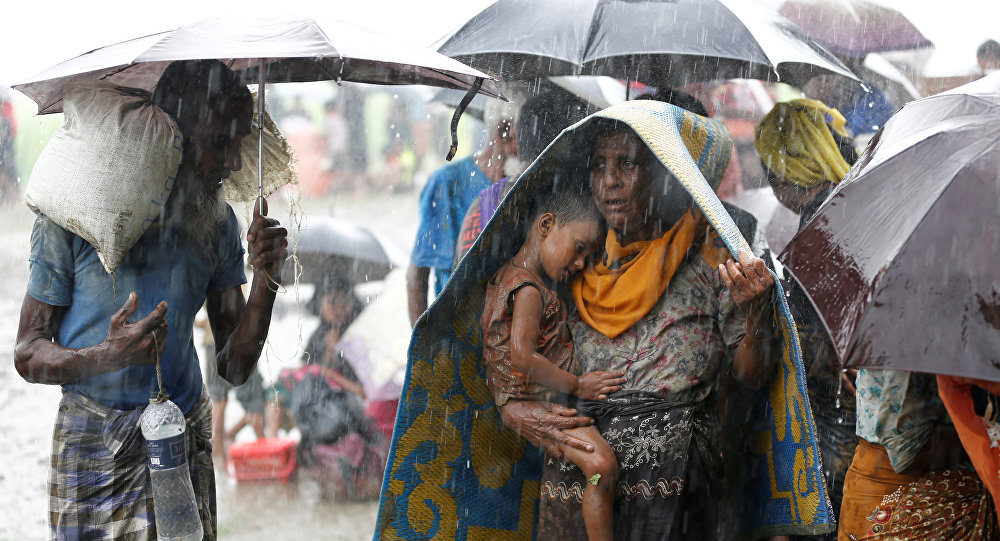 Click to enlarge Rohingya refugees