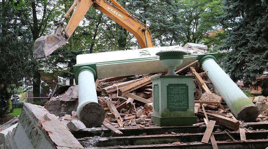 WWII monument in Poland destroyed